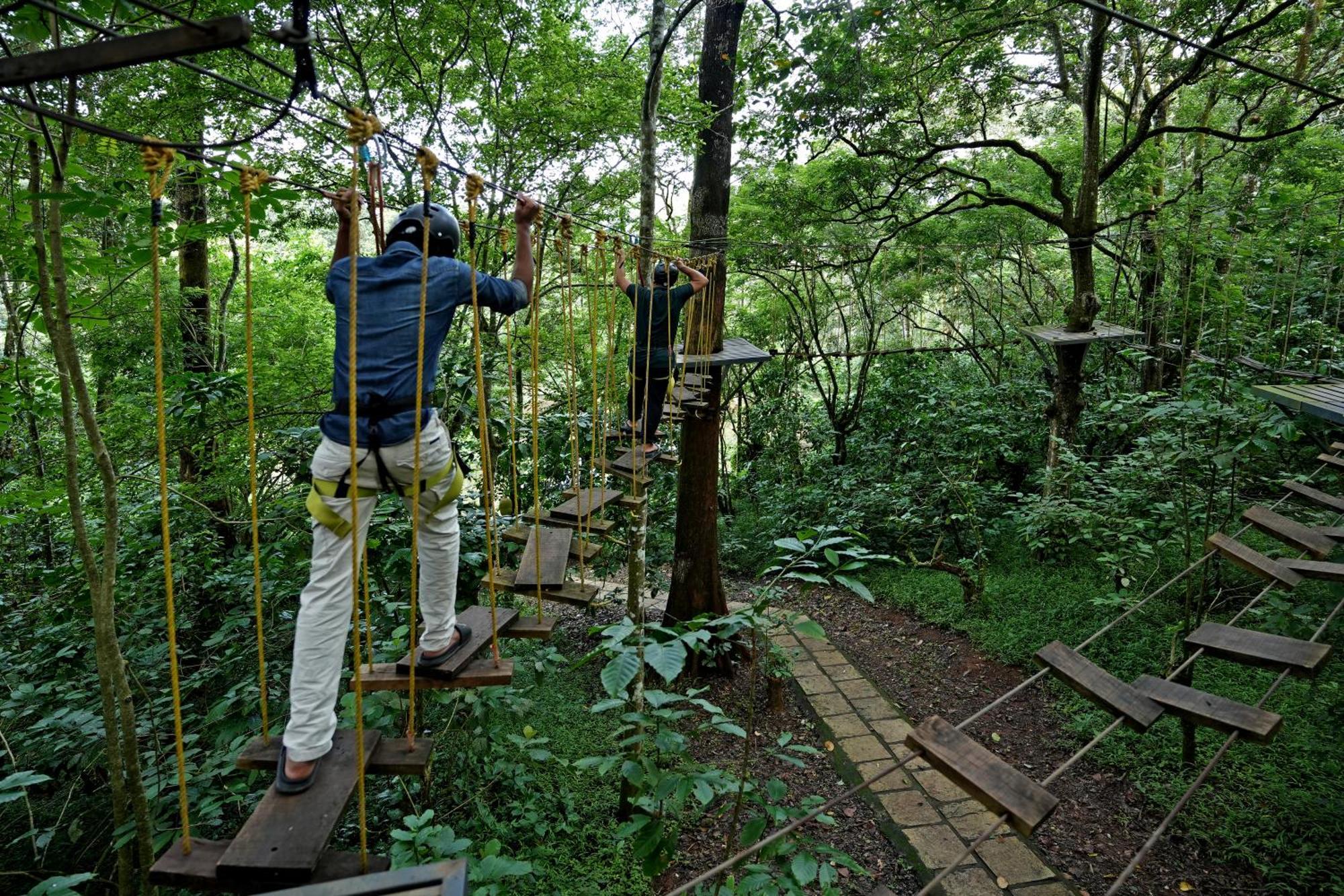 Coffee Acres Resort Kalpatta Ngoại thất bức ảnh