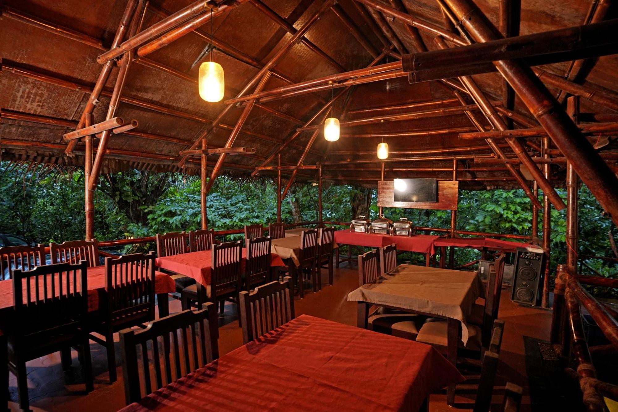 Coffee Acres Resort Kalpatta Ngoại thất bức ảnh
